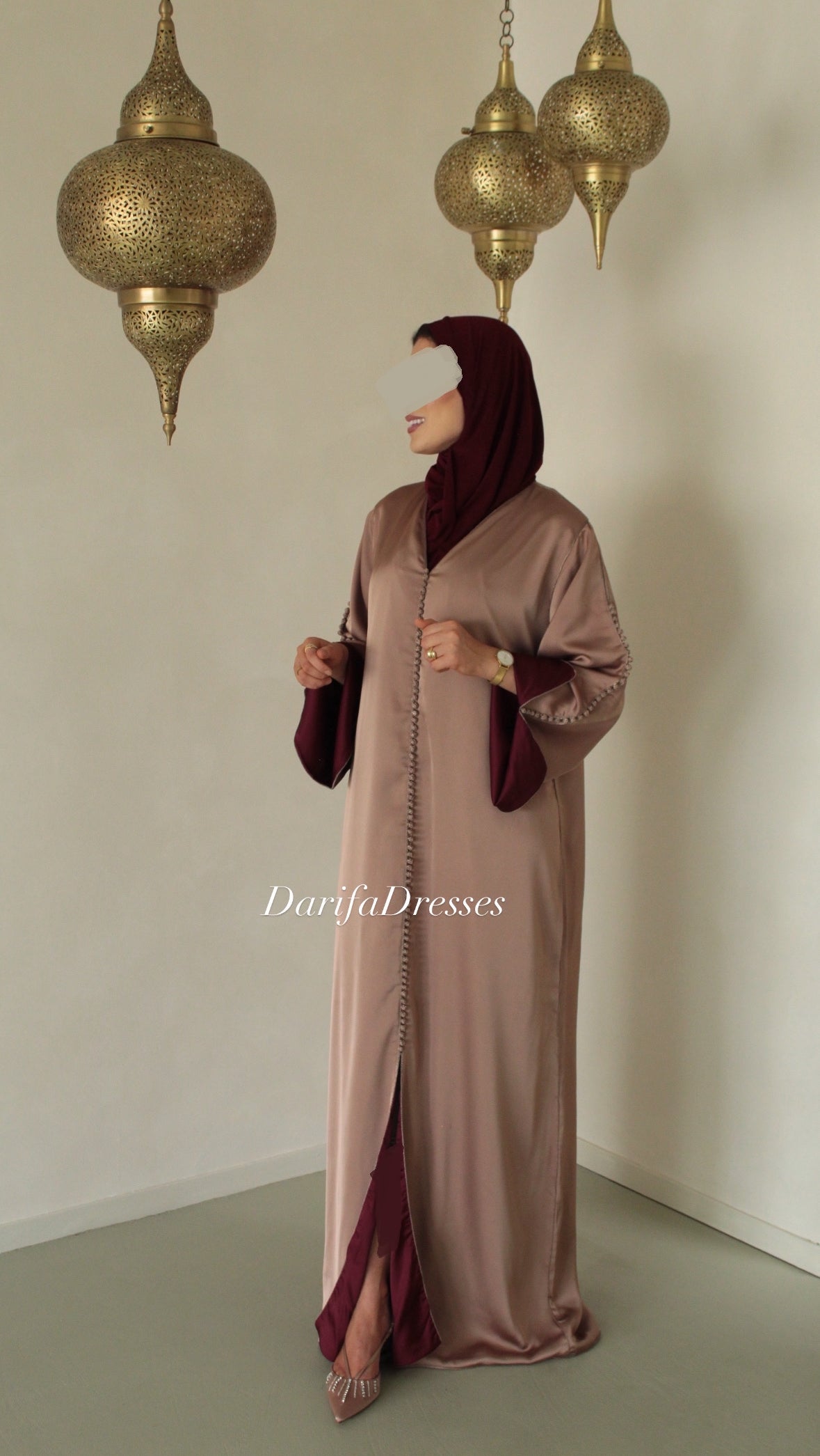 Qaftan Nisa Satin Taupe x Bordeaux