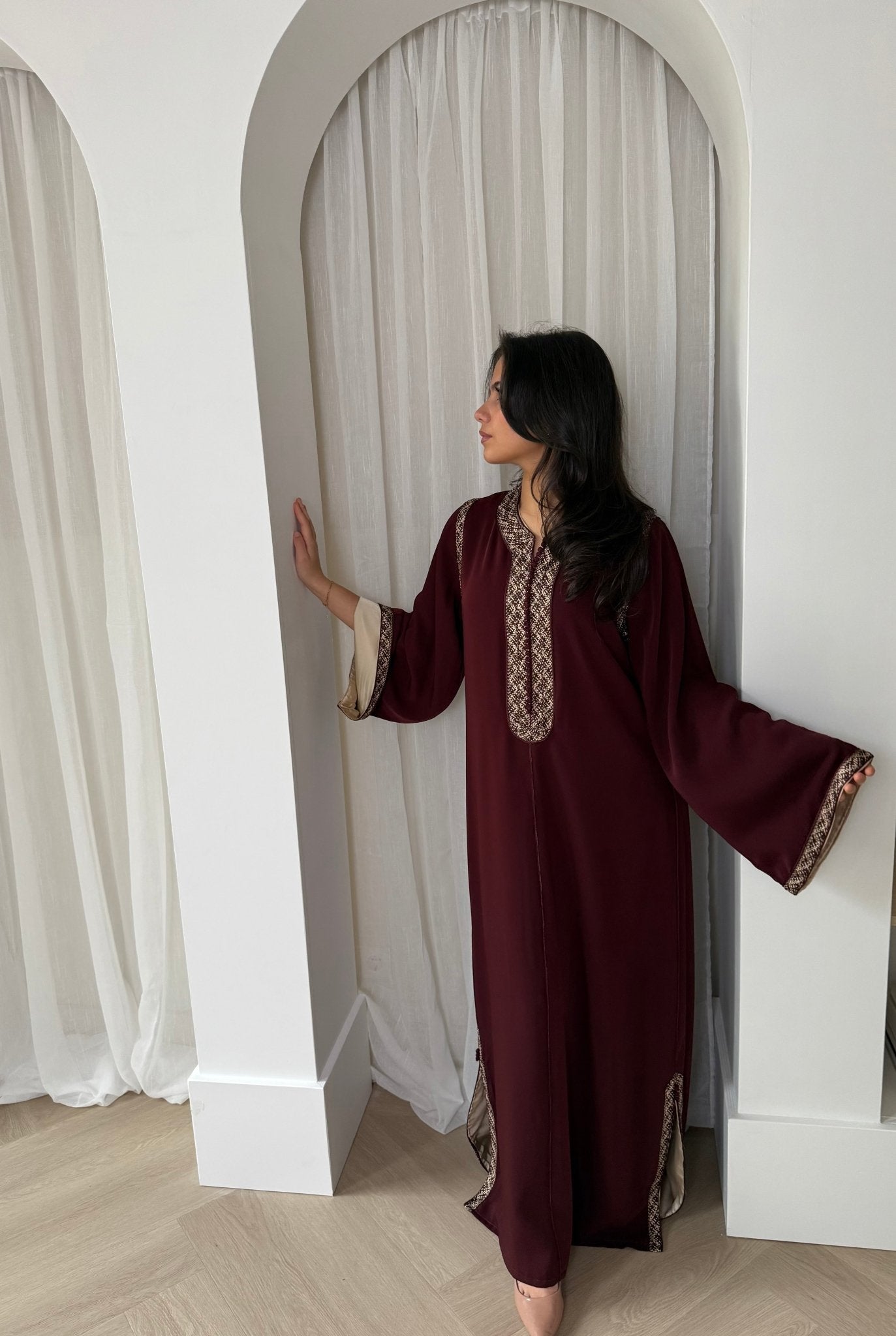 Qaftan Amira Burgundy x Cream