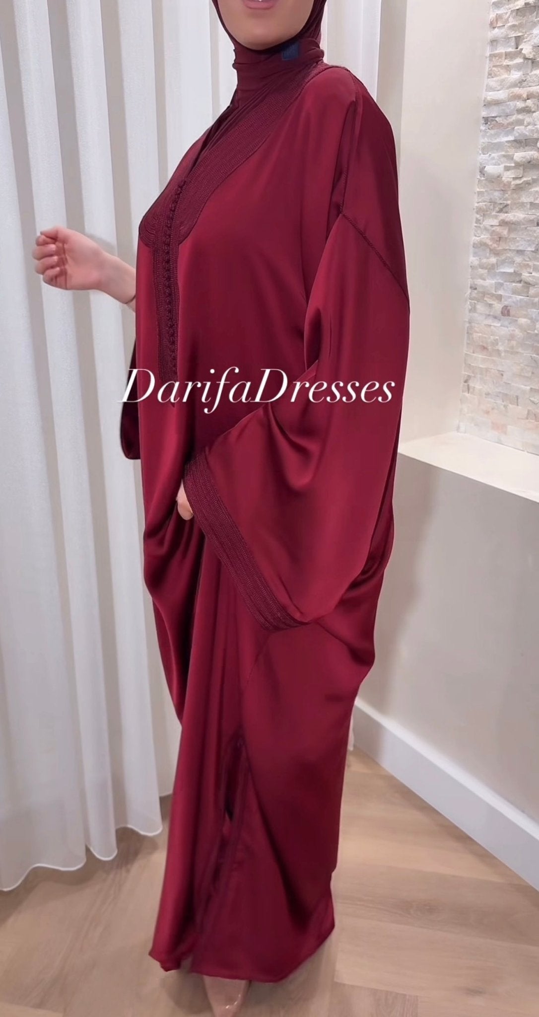 Layan Qaftan Satin Burgundy