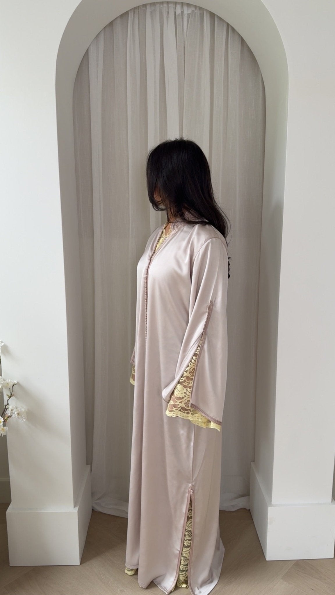 Qaftan Inés Beige x Butter Yellow x Lace