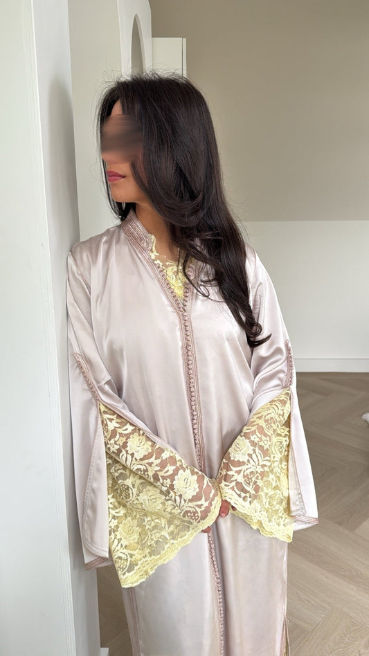 Qaftan Inés Beige x Butter Yellow x Lace
