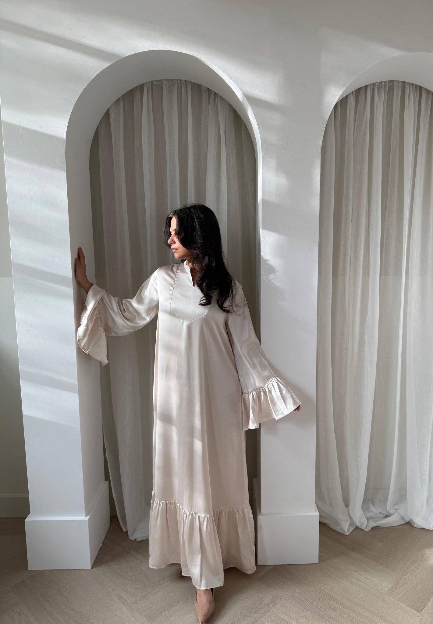 Flowy Amara Qaftan Cream Darifa Dresses Flowy Amara Qaftan Cream Darifa Dresses