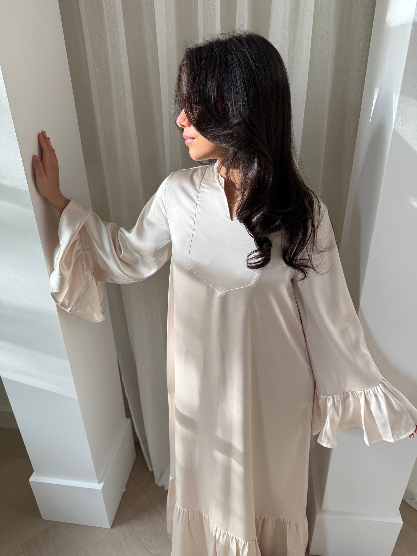 Flowy Amara Qaftan Cream