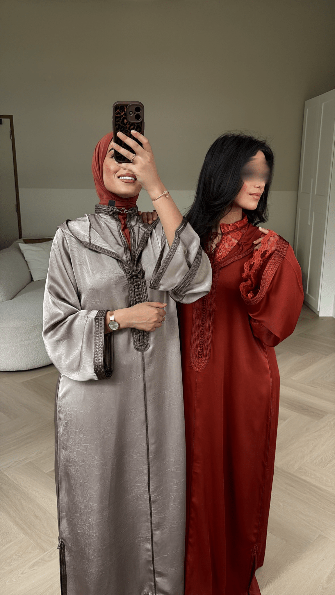 Nooré Two-Piece Jellaba – Jacquard Satin x Taupe
