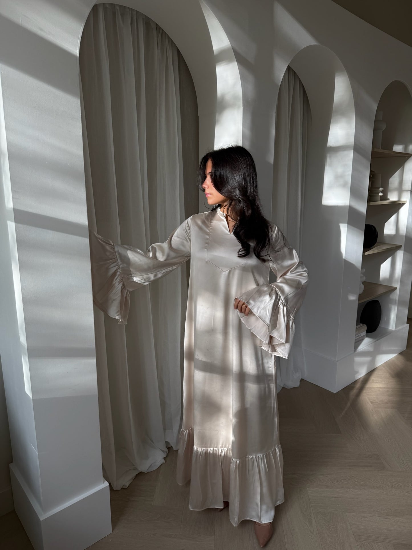 Flowy Amara Qaftan Cream