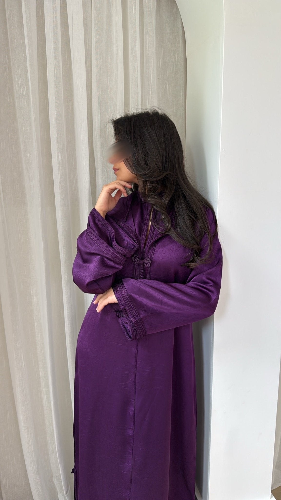 Noorè Two-Piece Jellaba x Jacquard Satin x Plum