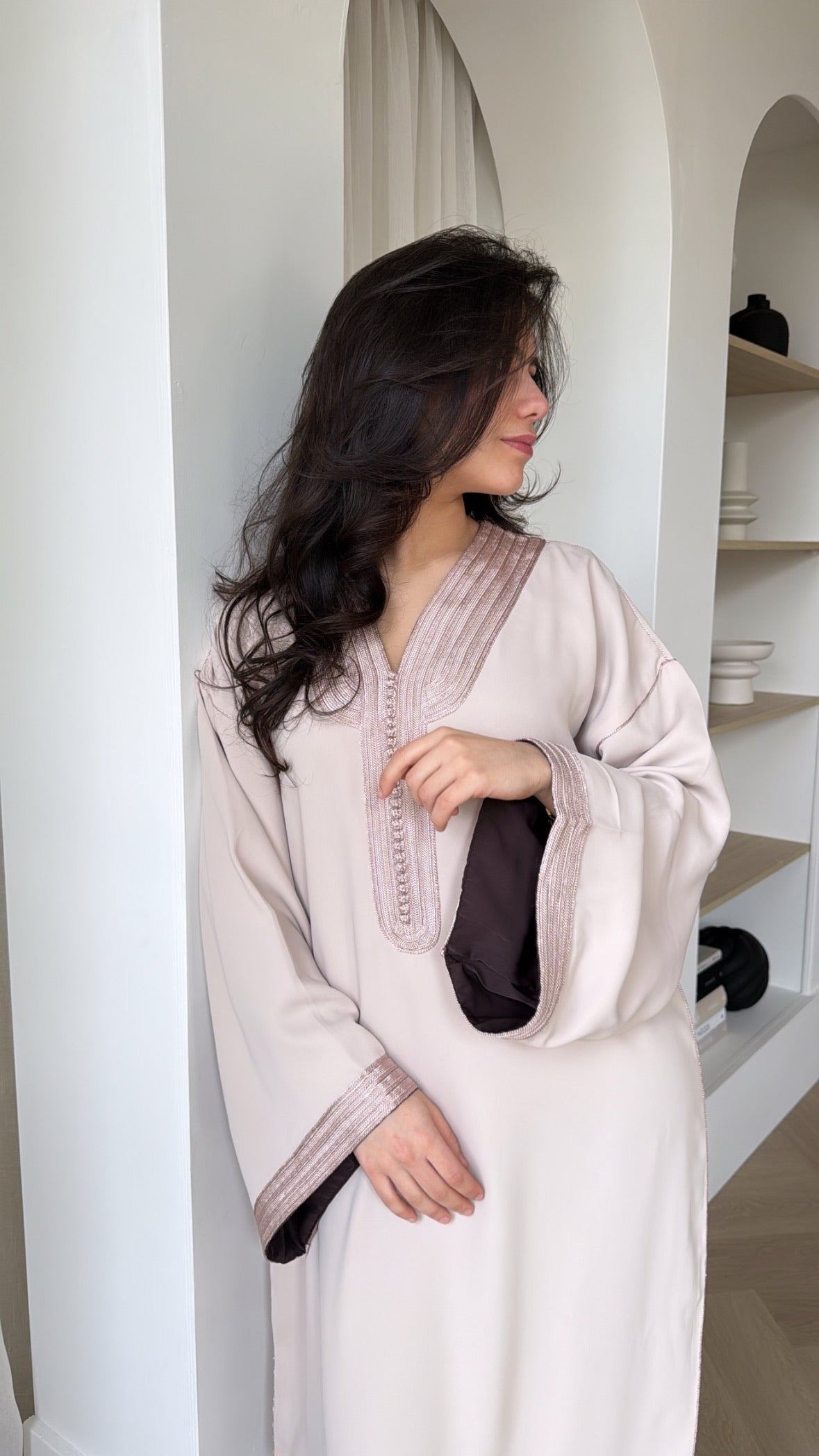 Layaan Qaftan –  Beige x Brown
